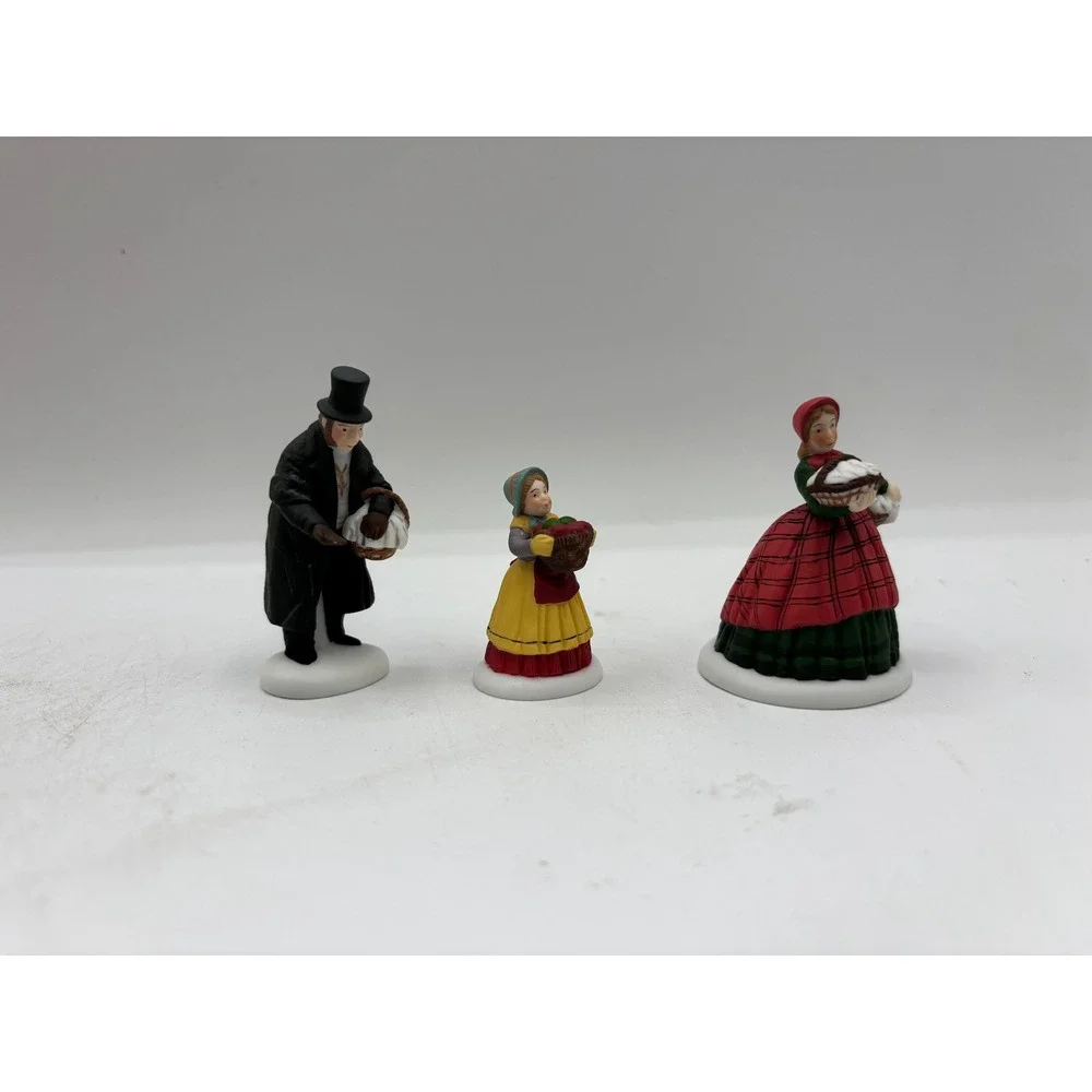 Department 56 1997 Vintage Heritage Village The Spirit Of Giving Set of 3 58322